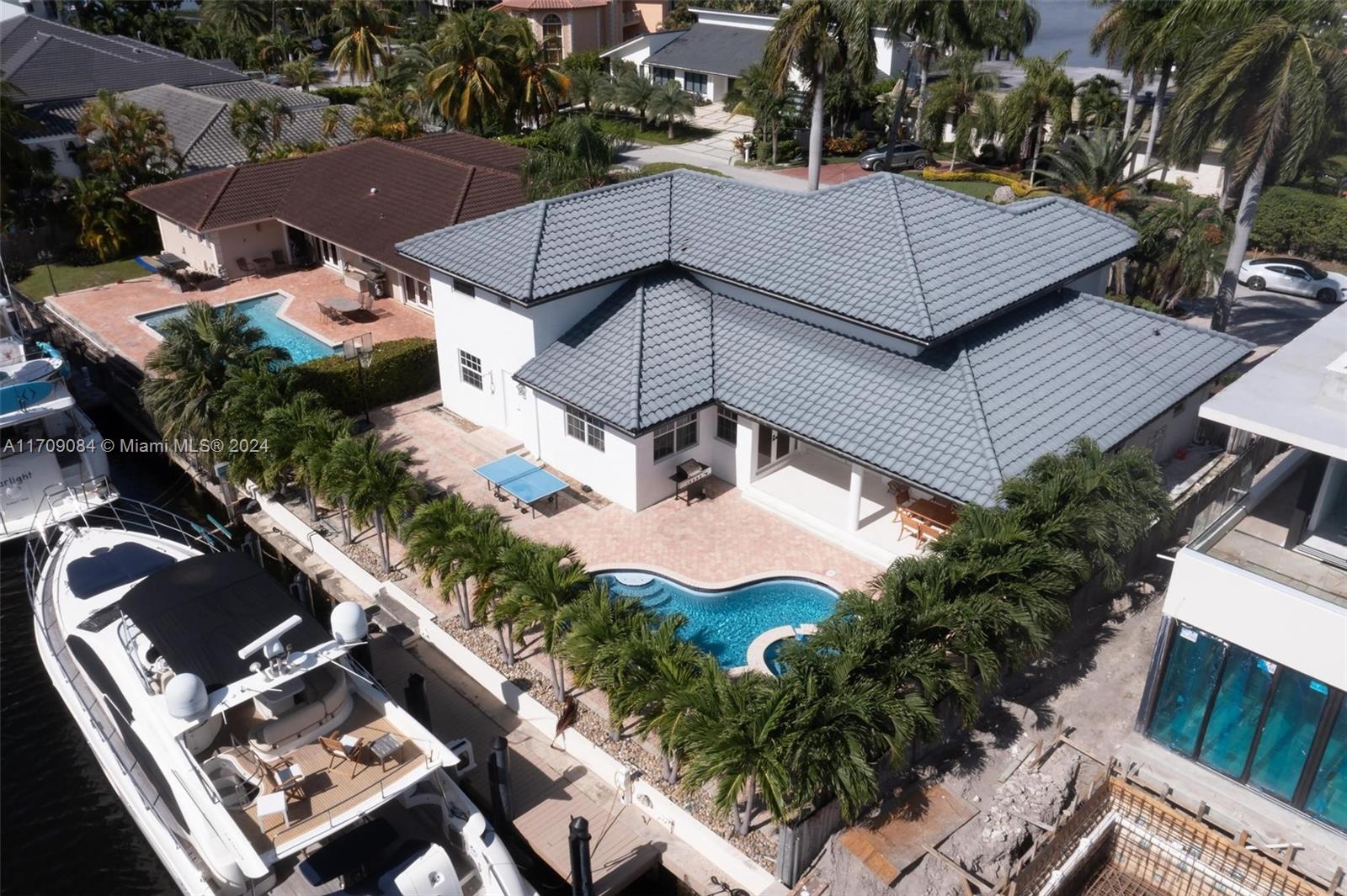 EASTERN SHORES - Residential