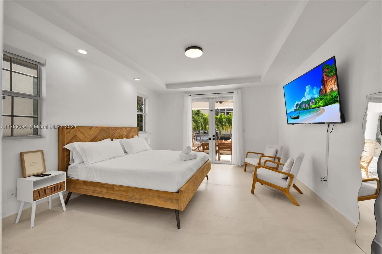 EASTERN SHORES - Residential