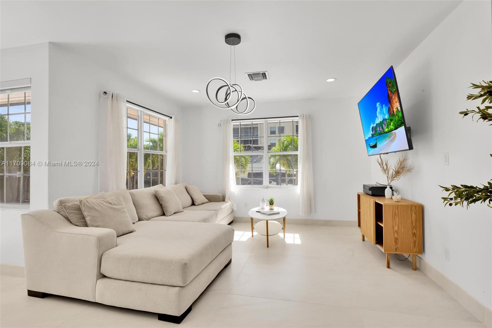 EASTERN SHORES - Residential