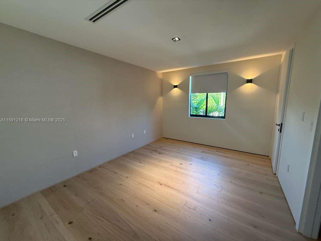 BRICKELL ESTATES - Residential