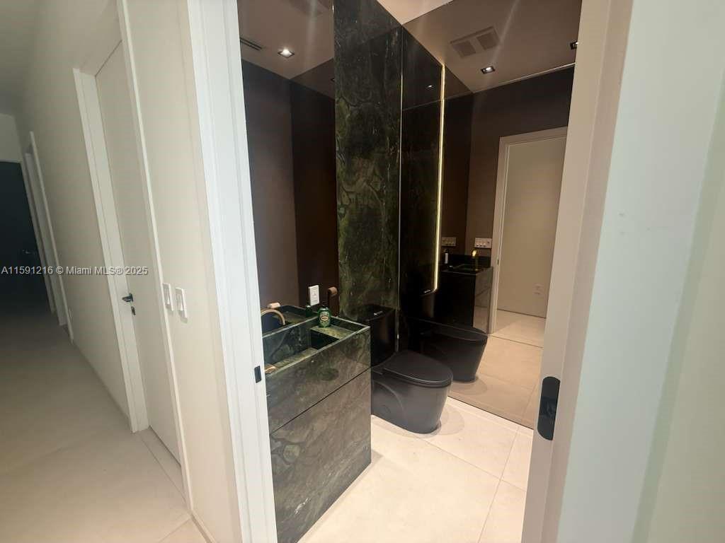 BRICKELL ESTATES - Residential