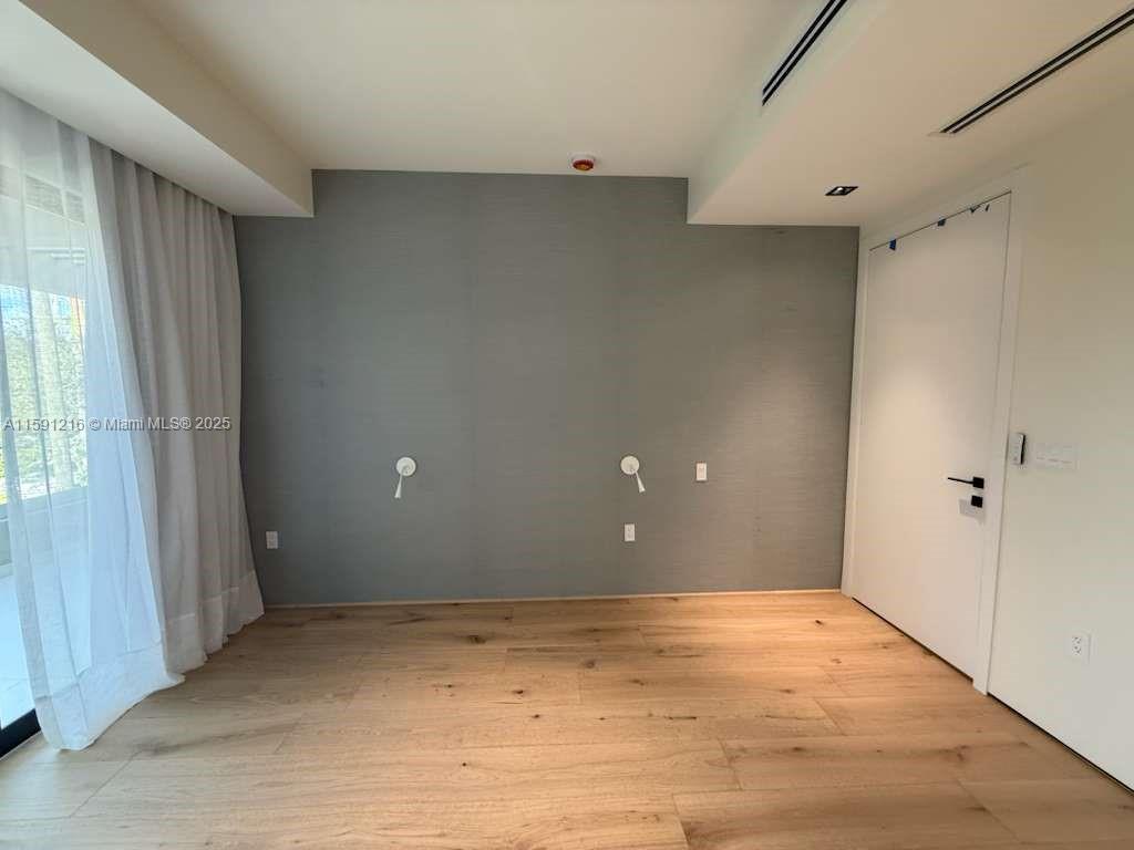 BRICKELL ESTATES - Residential