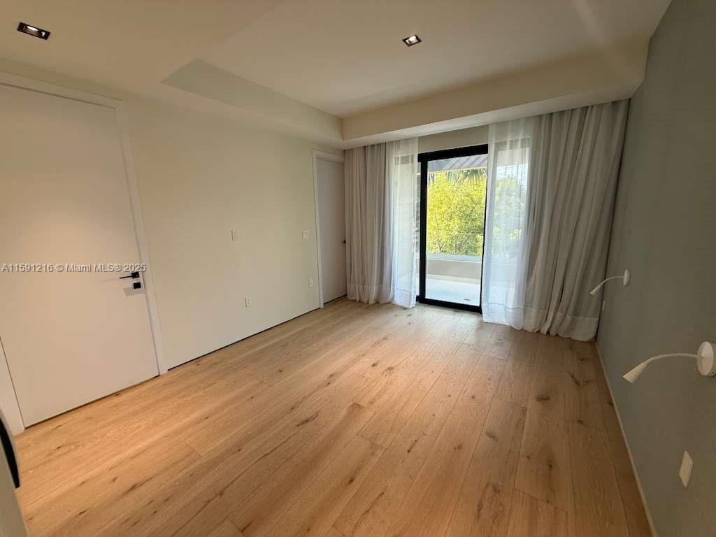 BRICKELL ESTATES - Residential