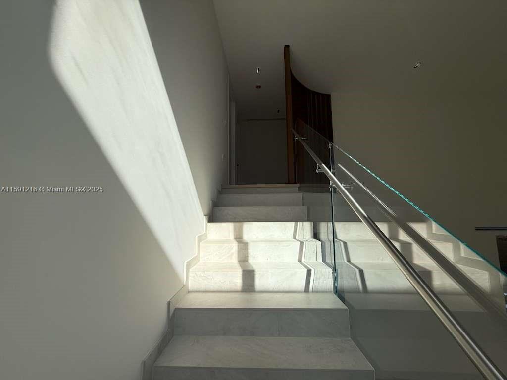 BRICKELL ESTATES - Residential