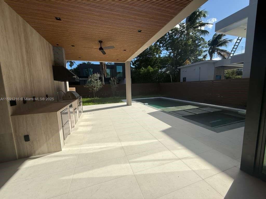 BRICKELL ESTATES - Residential