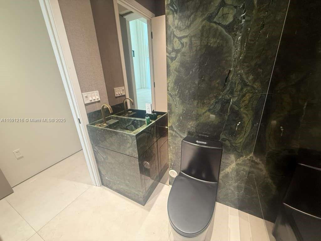 BRICKELL ESTATES - Residential