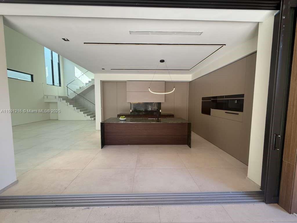 BRICKELL ESTATES - Residential