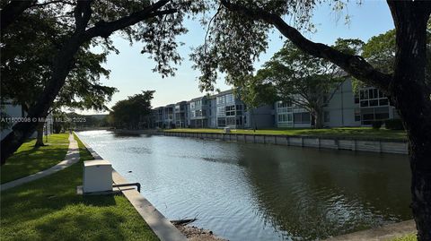 South Florida Bank Owned Foreclosure Deals From $100,000 8360 Sands Point Blvd G209 Tamarac FL 33321