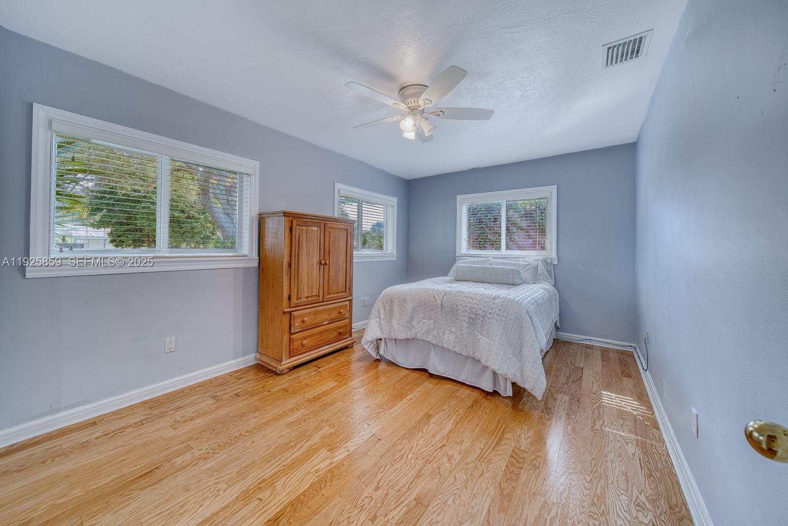 VILLAGE GROVE - Residential