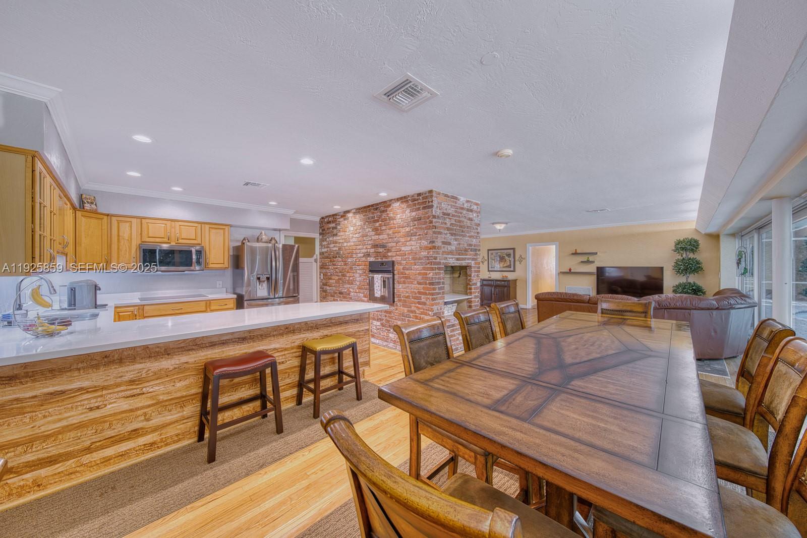 VILLAGE GROVE - Residential