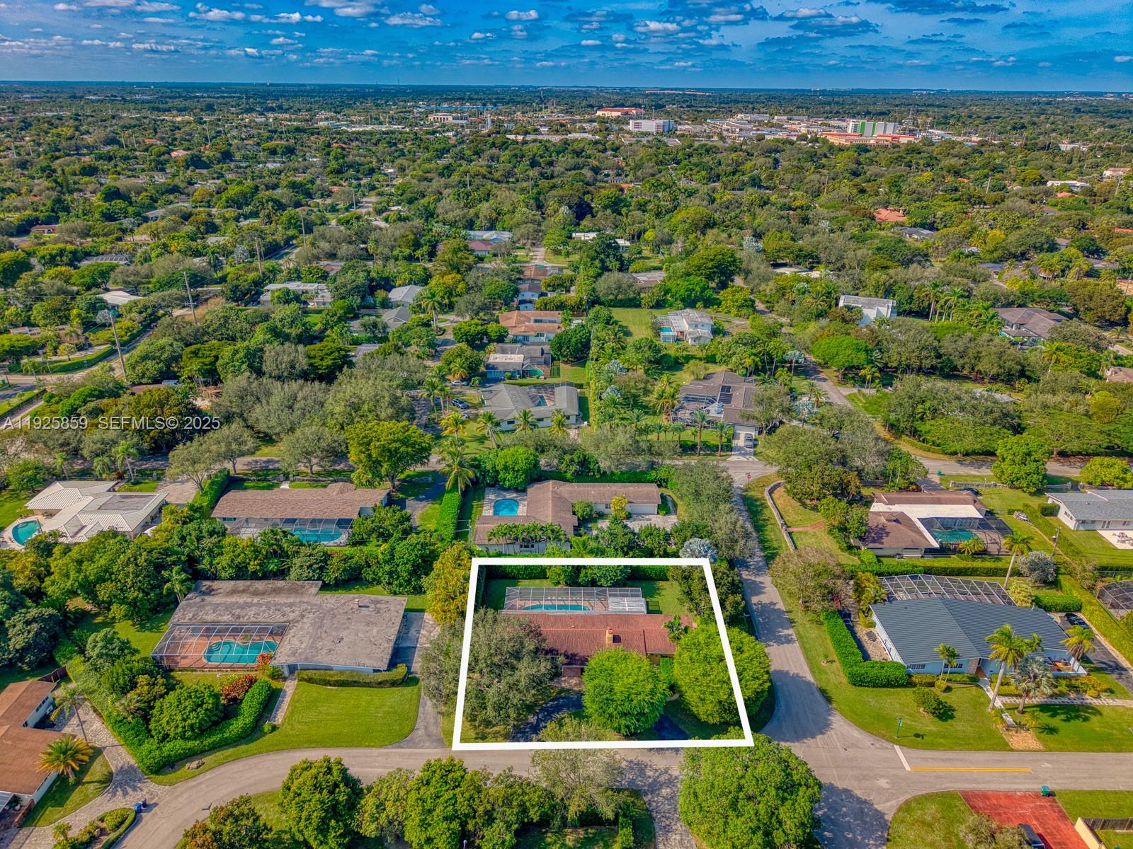 VILLAGE GROVE - Residential