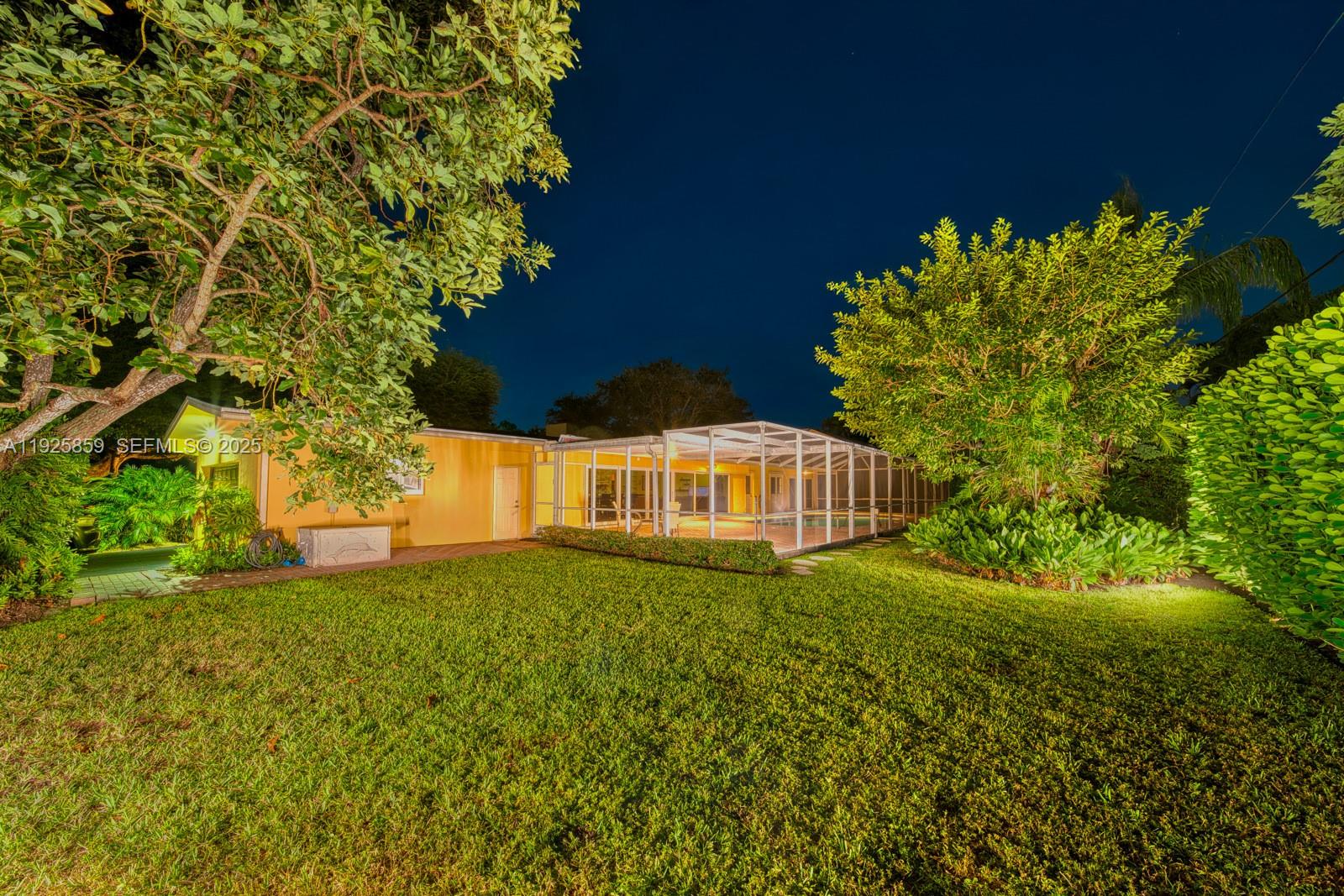 VILLAGE GROVE - Residential