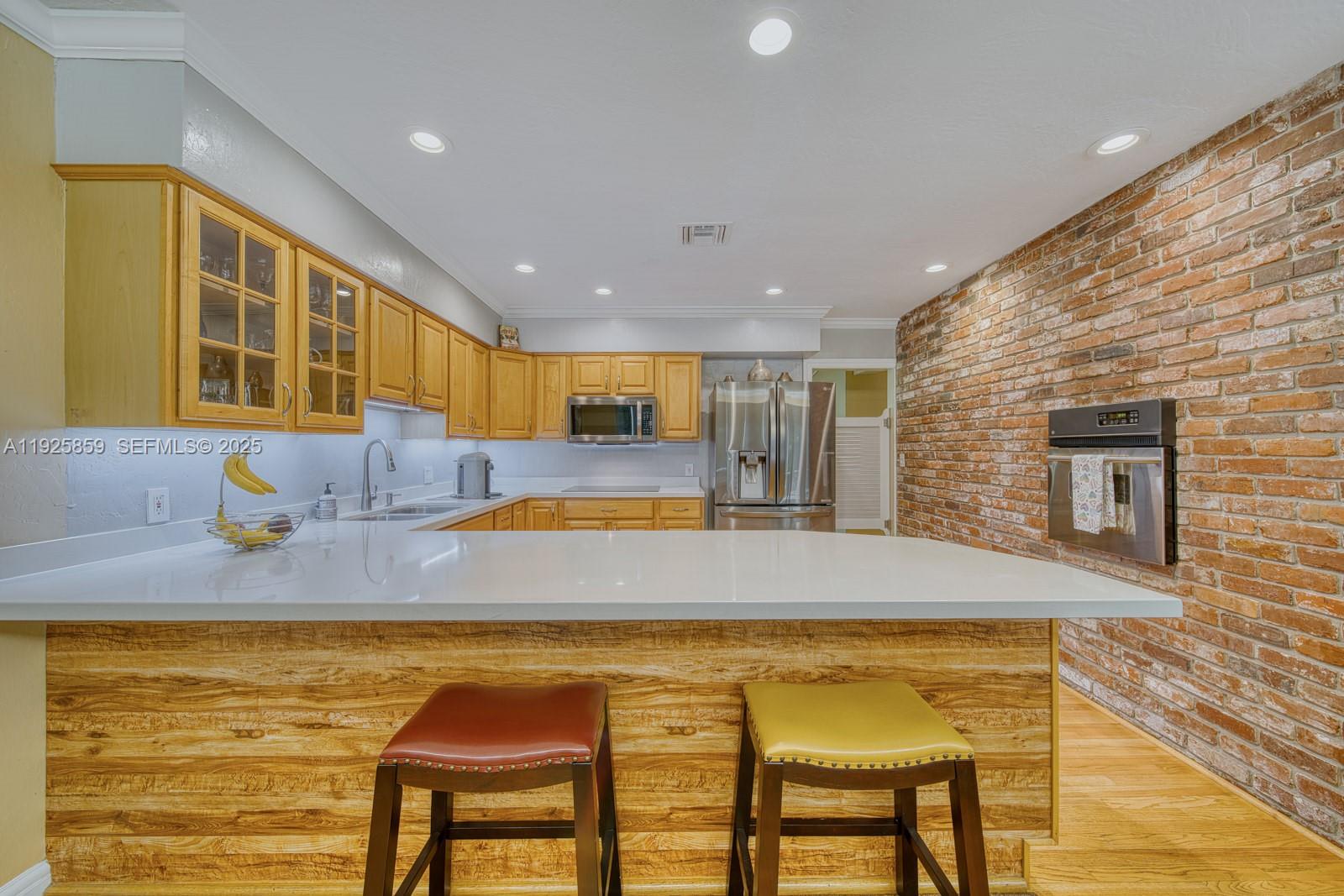 VILLAGE GROVE - Residential