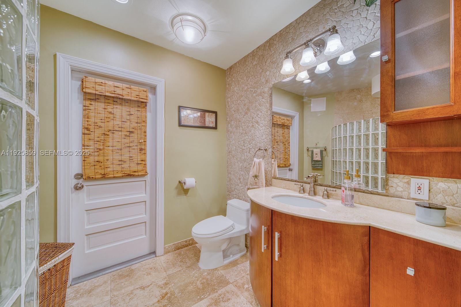 VILLAGE GROVE - Residential