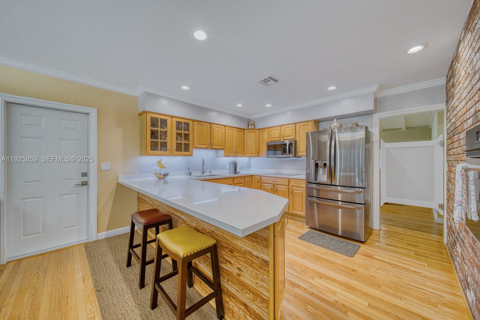 VILLAGE GROVE - Residential