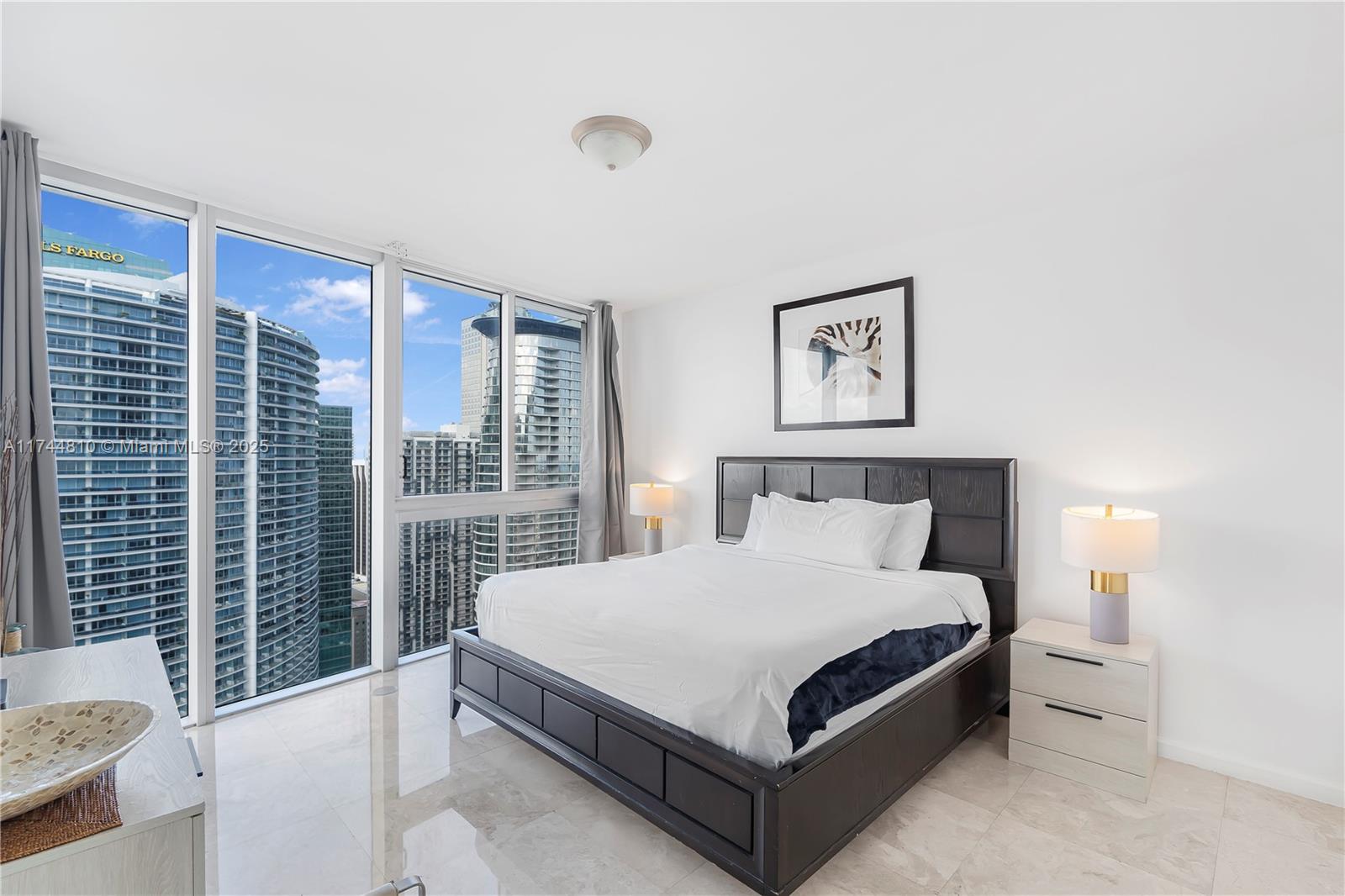 ICON BRICKELL CONDO NO 3 - Residential