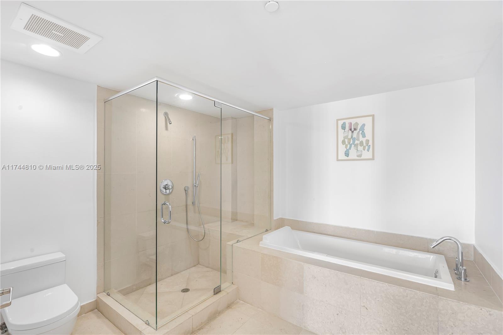 ICON BRICKELL CONDO NO 3 - Residential