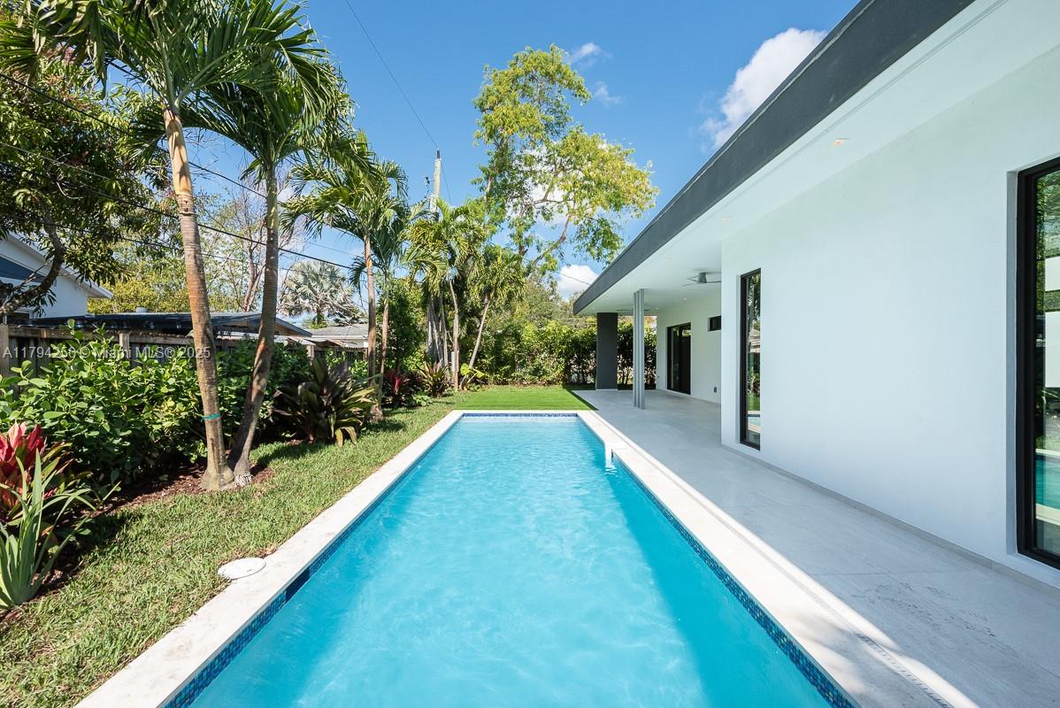 LINDAS CASAS - Residential