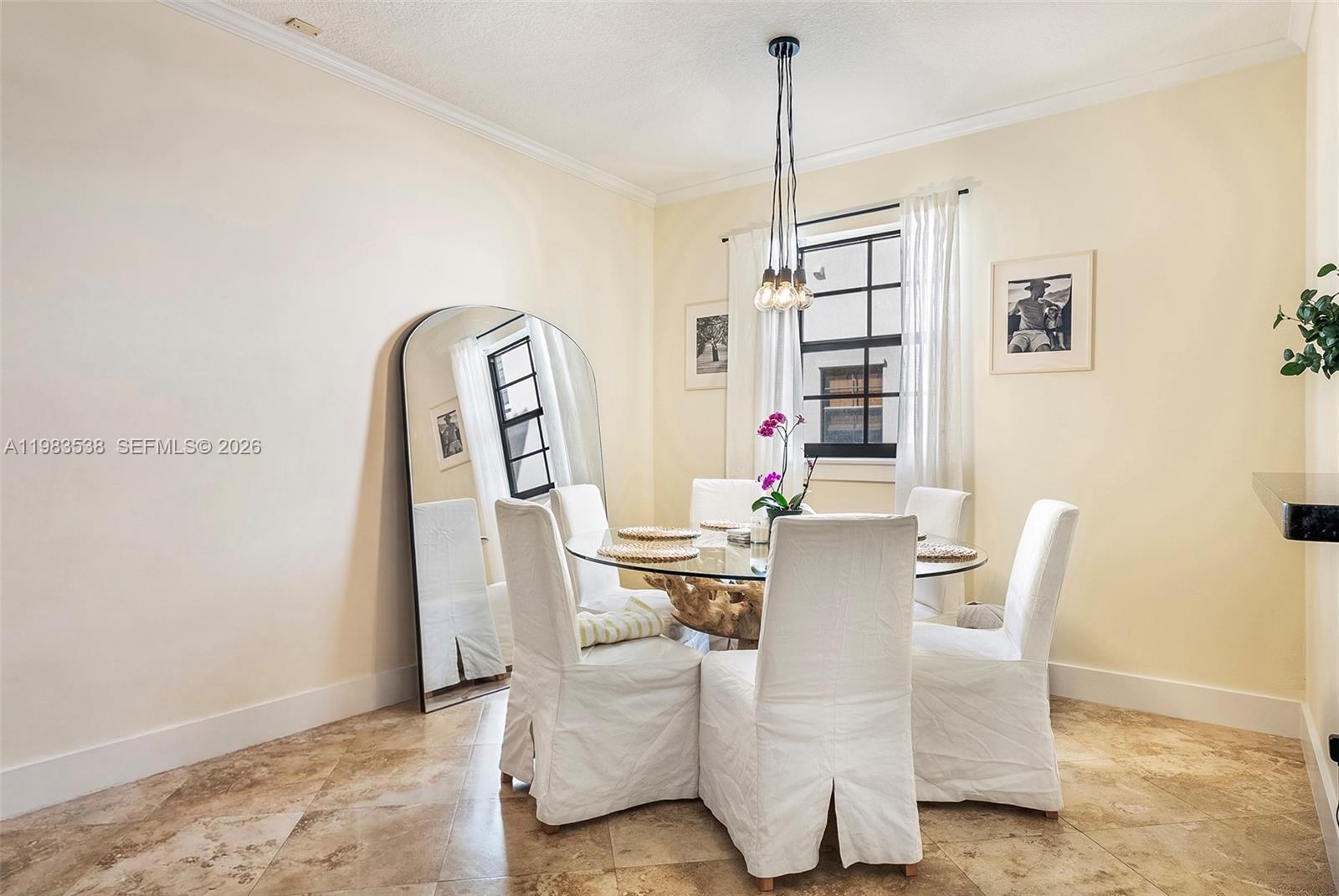 VILLAGGIO IN THE GROVE CO - Residential Lease