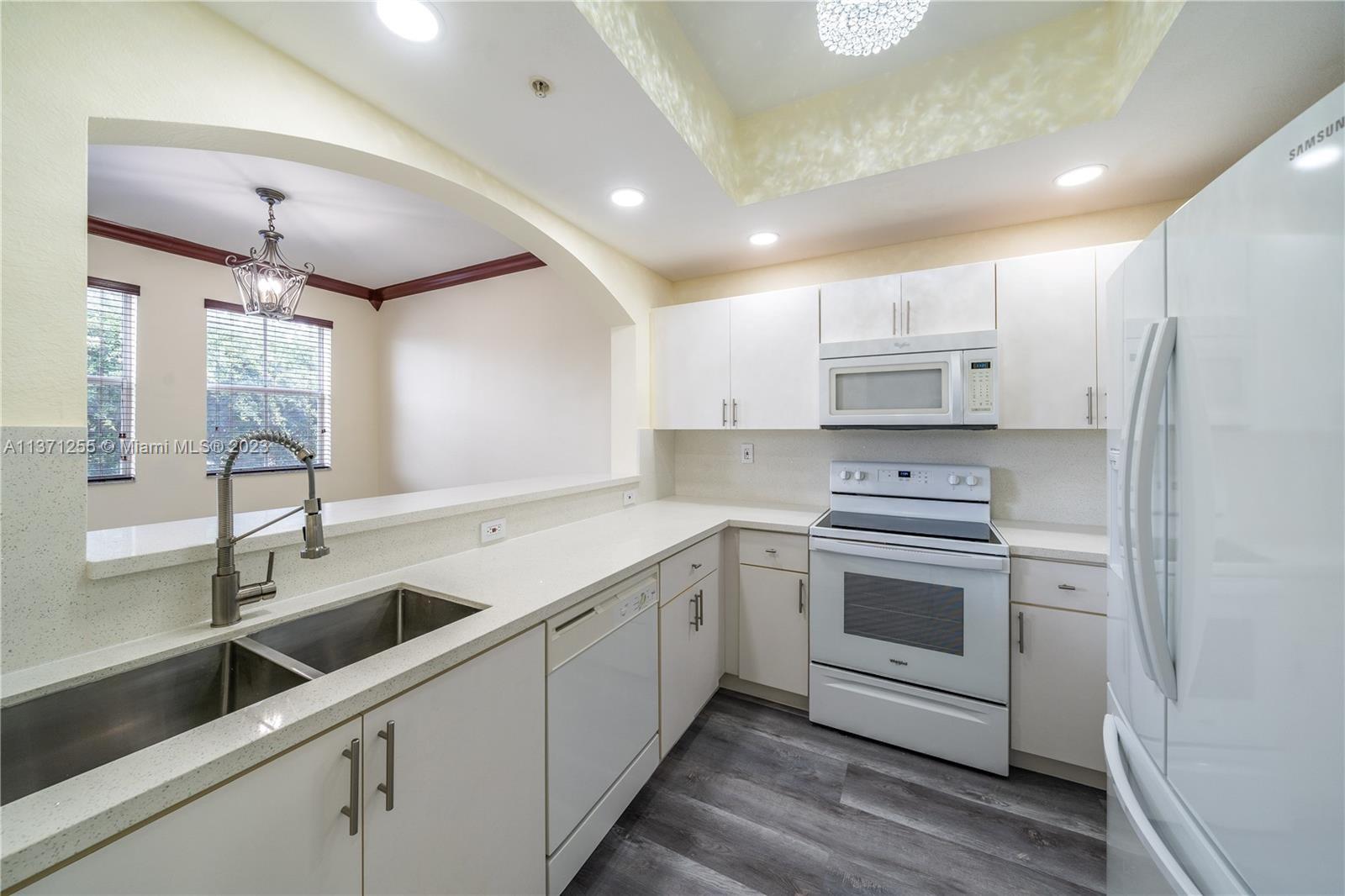 CENTURY PARK CONDO NO 2 - Residential Lease