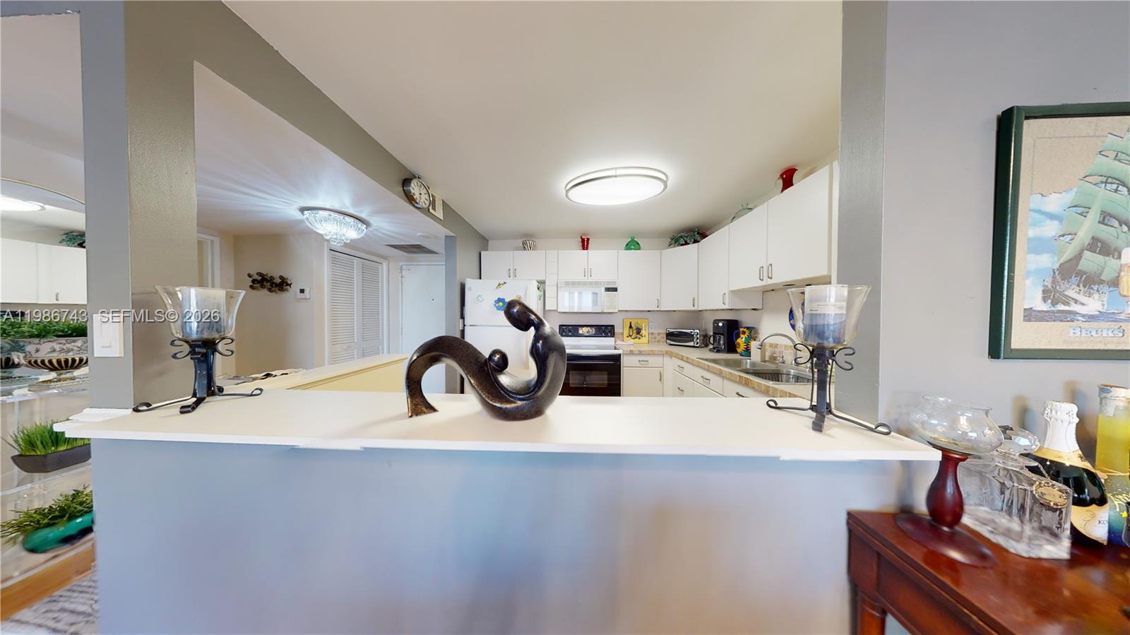 OLYMPUS CONDO PH A - Residential