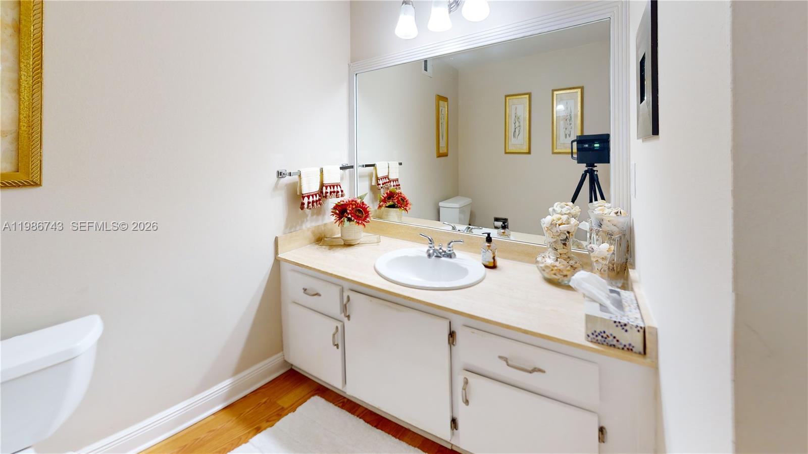 OLYMPUS CONDO PH A - Residential