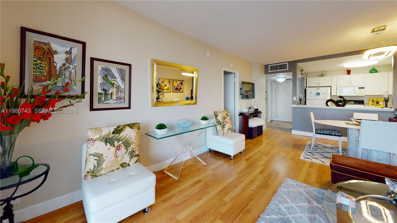 OLYMPUS CONDO PH A - Residential