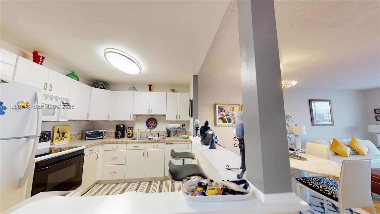 OLYMPUS CONDO PH A - Residential