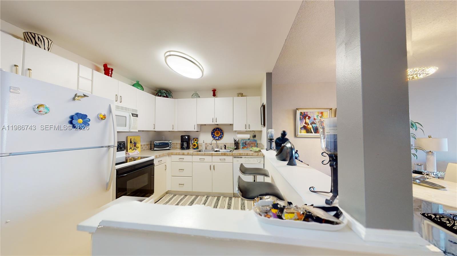 OLYMPUS CONDO PH A - Residential