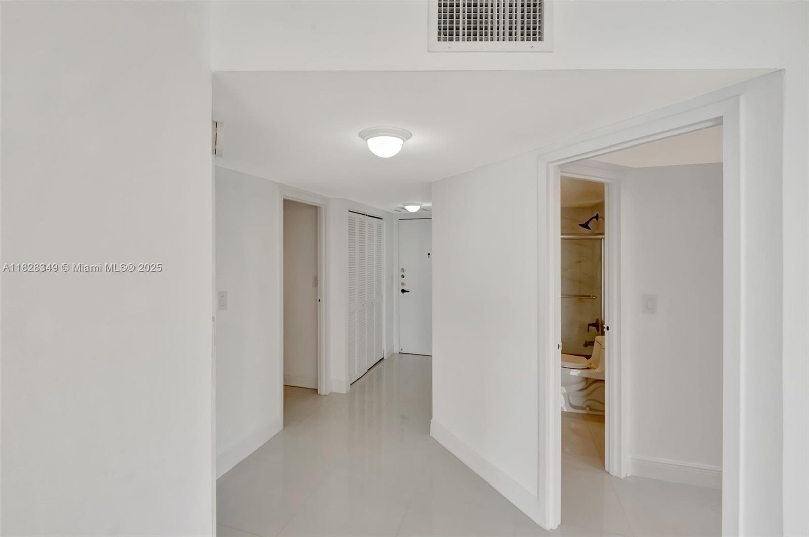 2333 Brickell Ave 305
