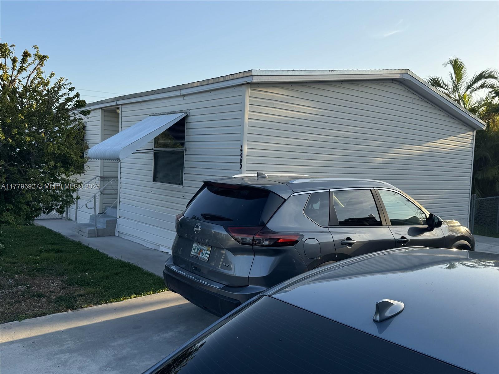 19800 SW 180th Ave unit 425, Miami, FL, 33187/$278,000 1 19800 SW 180th Ave unit 425