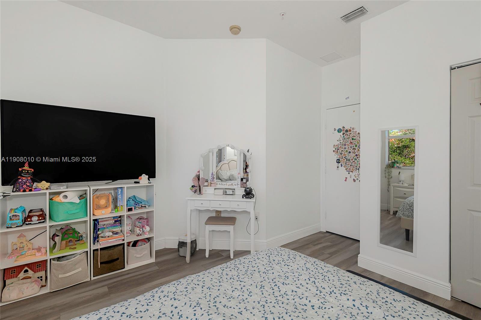 PEMBROKE CAY CONDO - Residential