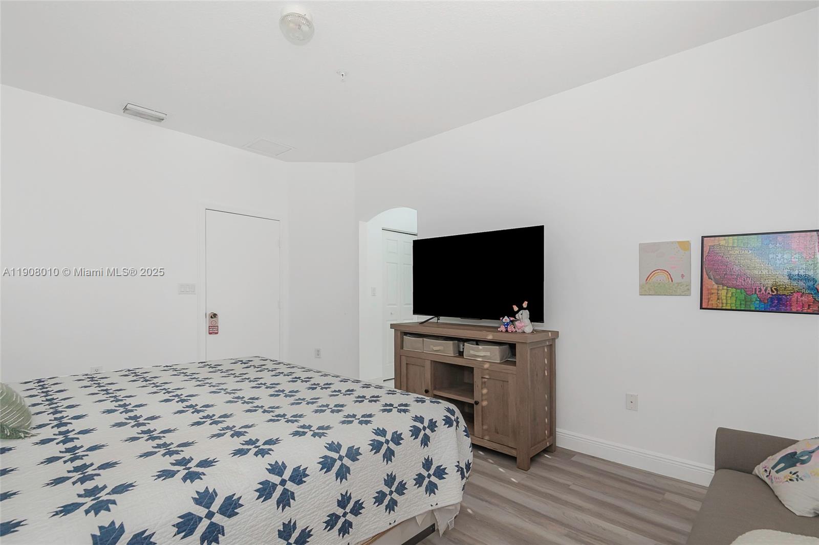 PEMBROKE CAY CONDO - Residential