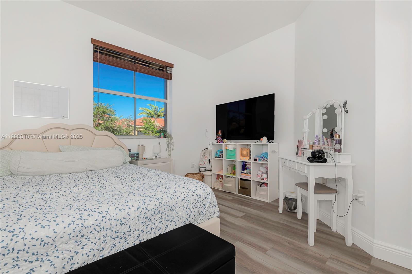 PEMBROKE CAY CONDO - Residential