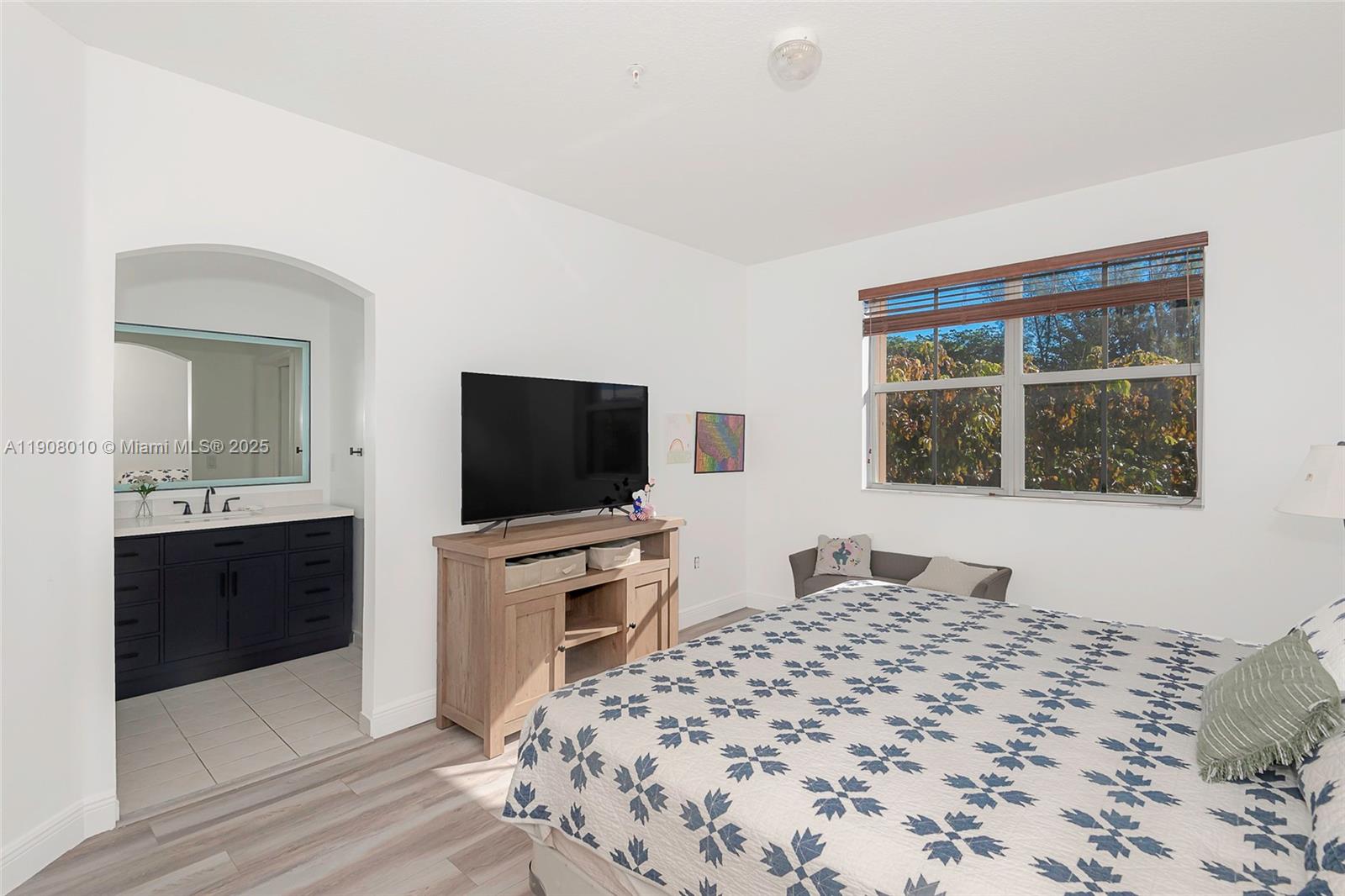 PEMBROKE CAY CONDO - Residential