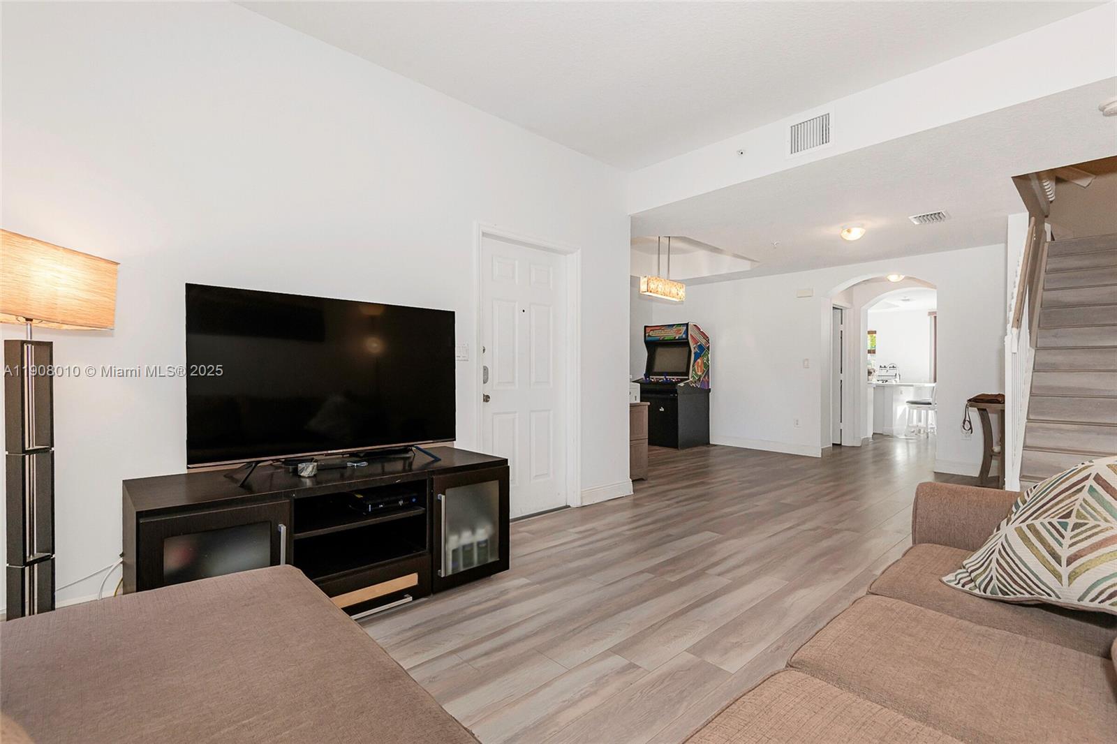 PEMBROKE CAY CONDO - Residential