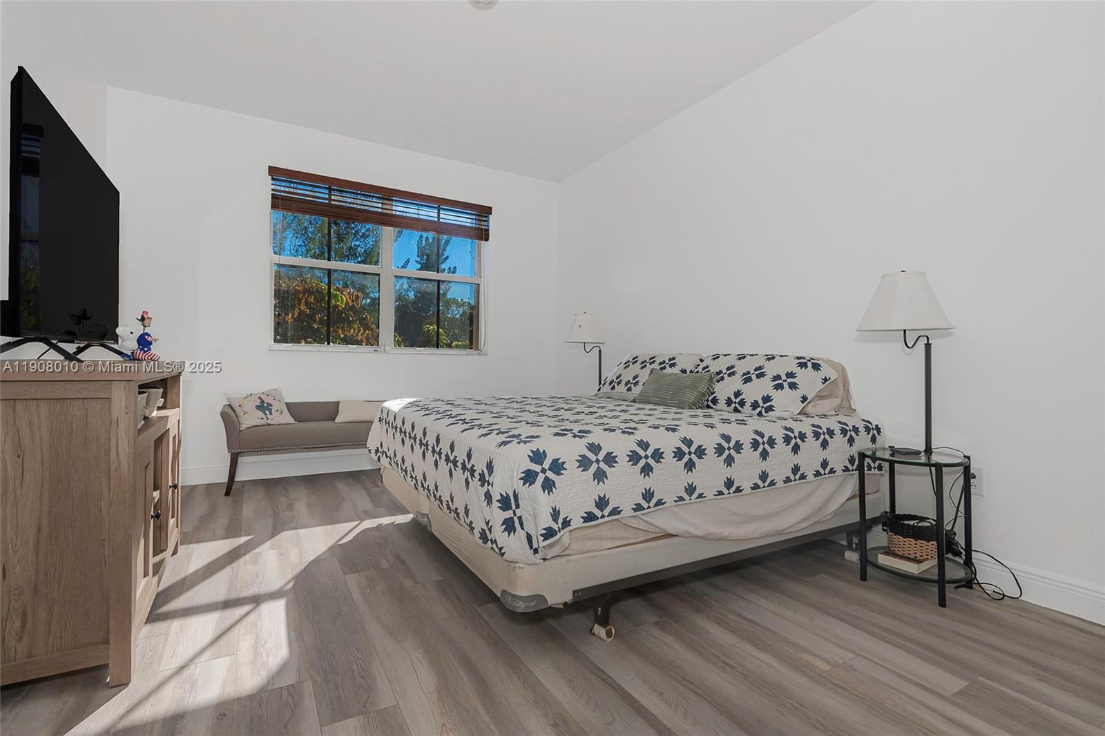 PEMBROKE CAY CONDO - Residential