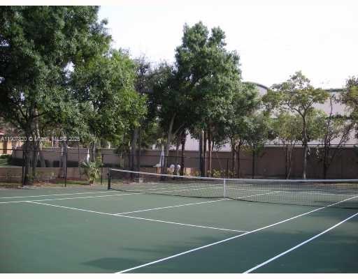 MARINA OAKS CONDO - Residential Lease