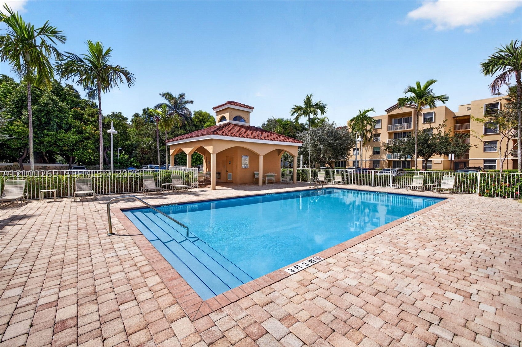529 E Sheridan St 3041, Dania Beach, FL, 33004/$349,000 3 529 E Sheridan St 3041