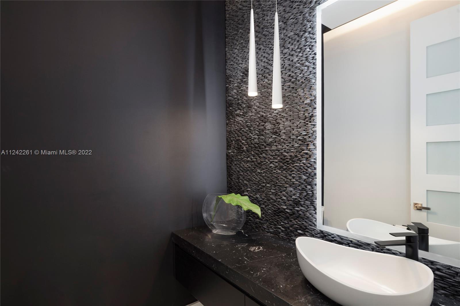 HELMS COUNTRY ESTATES ADD - Residential