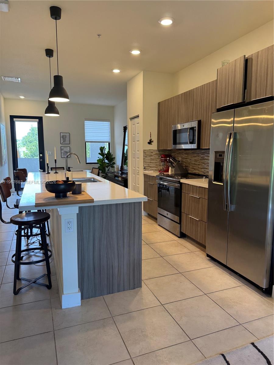 APEX AT PARK CENTRAL COND - Residential