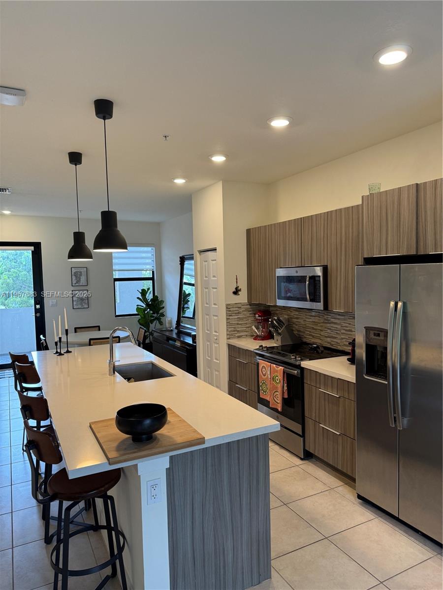 APEX AT PARK CENTRAL COND - Residential