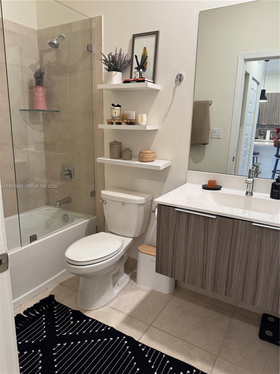 APEX AT PARK CENTRAL COND - Residential