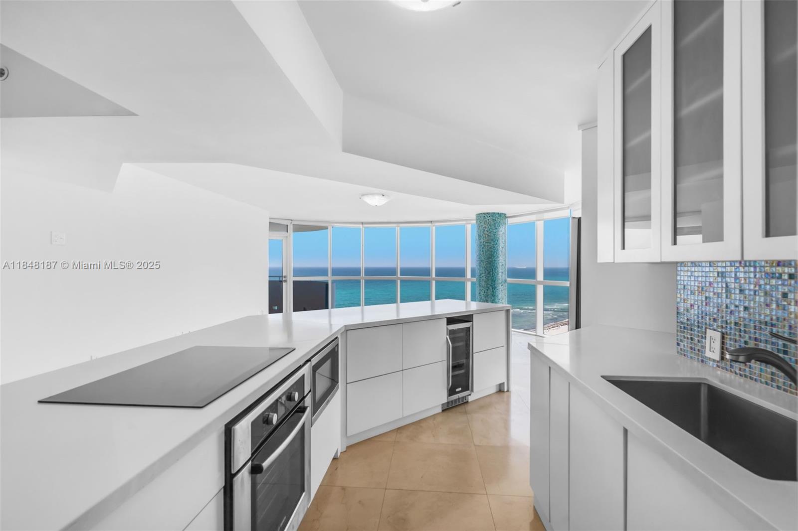 LA GORCE PALACE CONDO - Residential