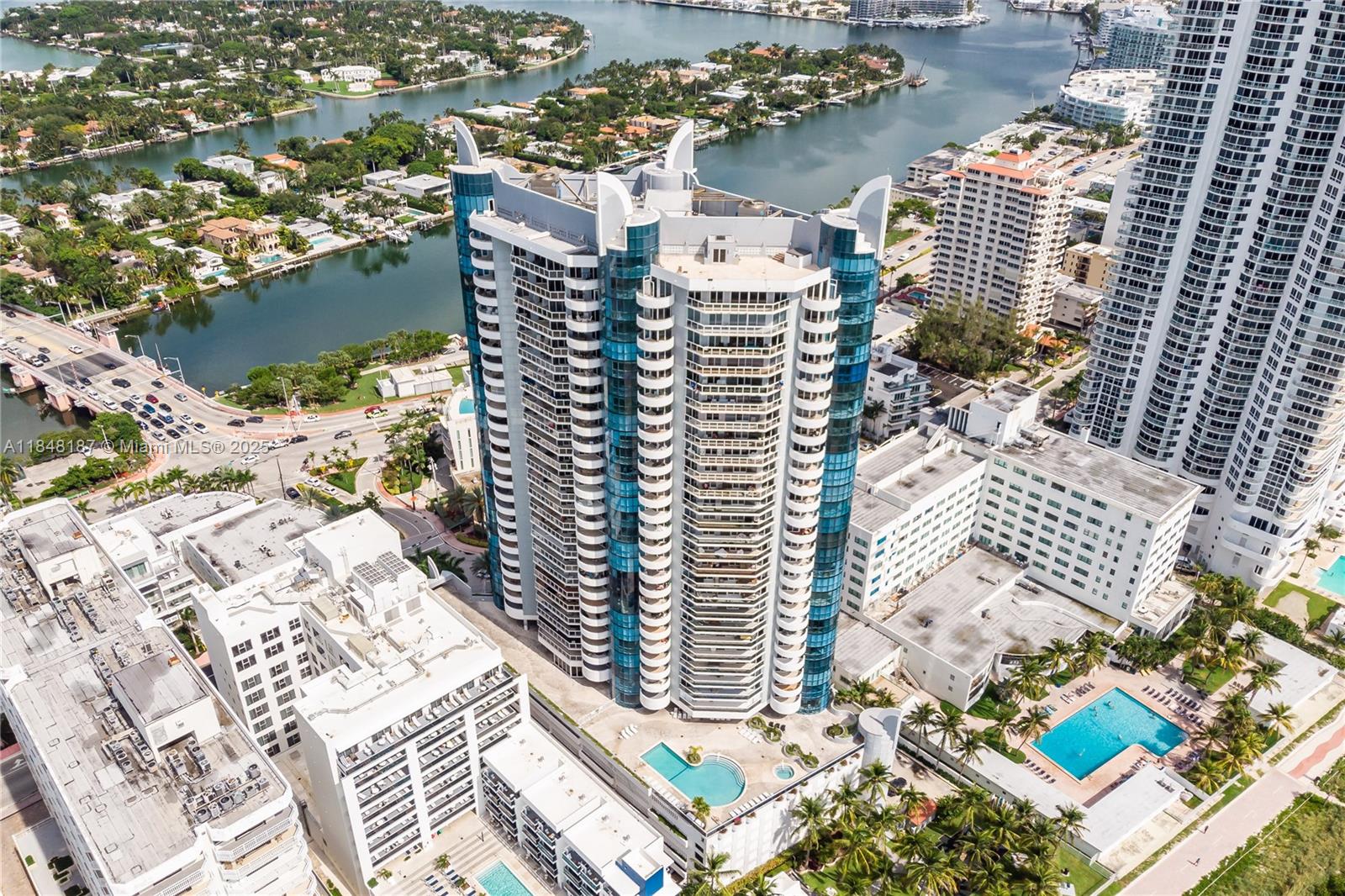 LA GORCE PALACE CONDO - Residential