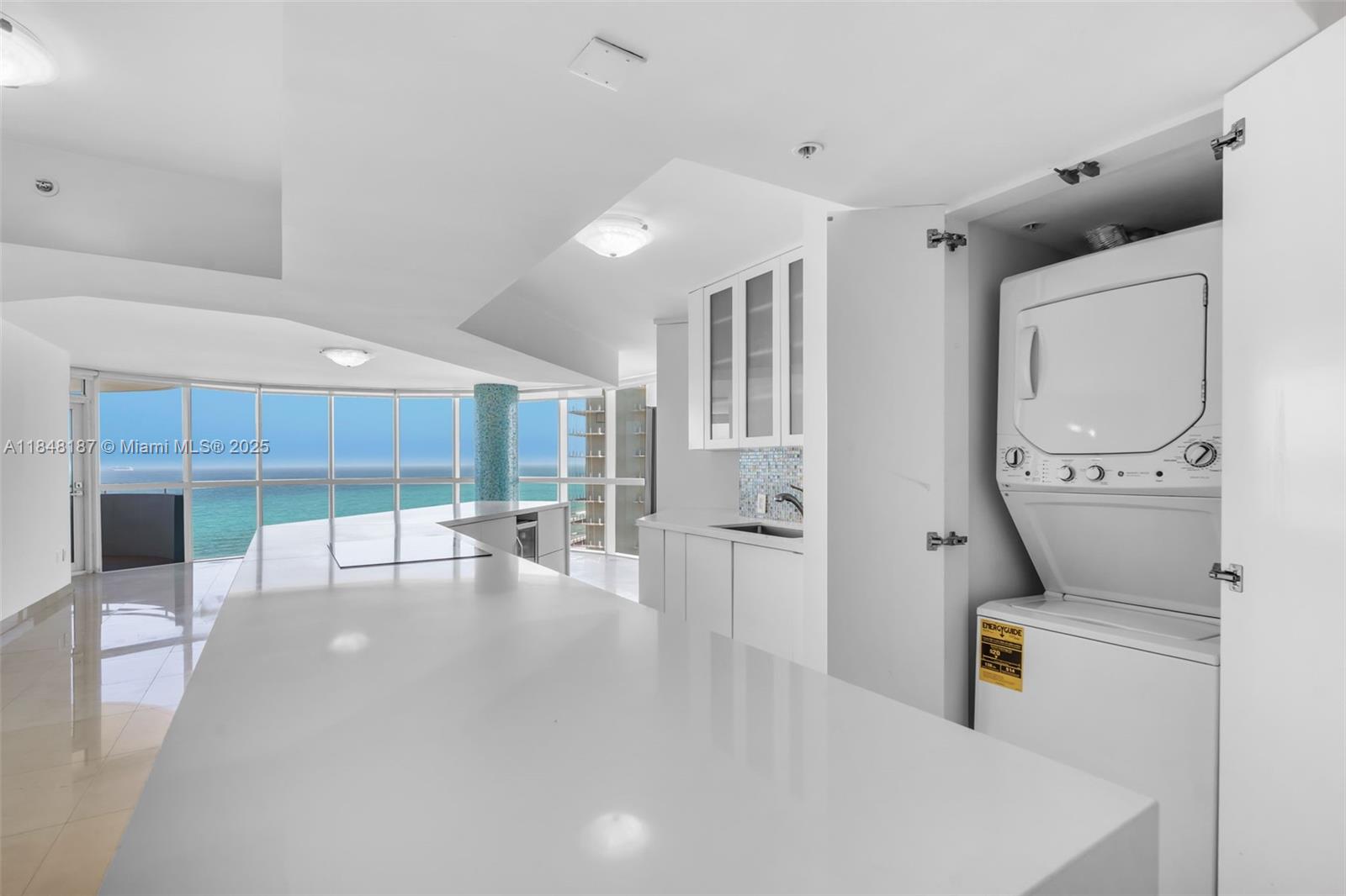 LA GORCE PALACE CONDO - Residential