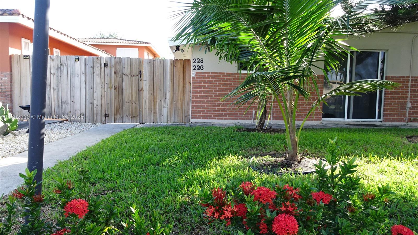 Rental Property at 226 Ne 25th Ave 2, Pompano Beach, Broward County, Florida - Bedrooms: 1 
Bathrooms: 1  - $1,800 MO.
