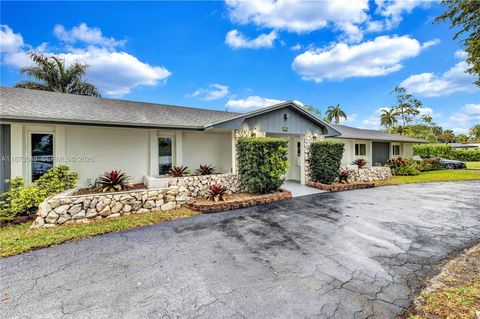 3211 Calle Largo Dr Hollywood FL 33021