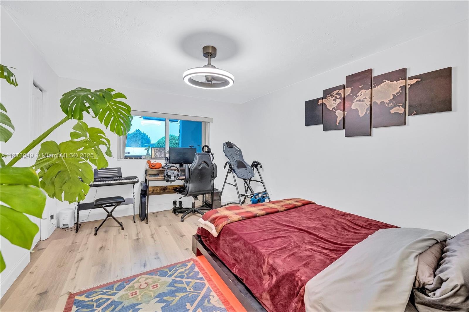 CENTRAL GOLF SEC OF HOLLY - Residential