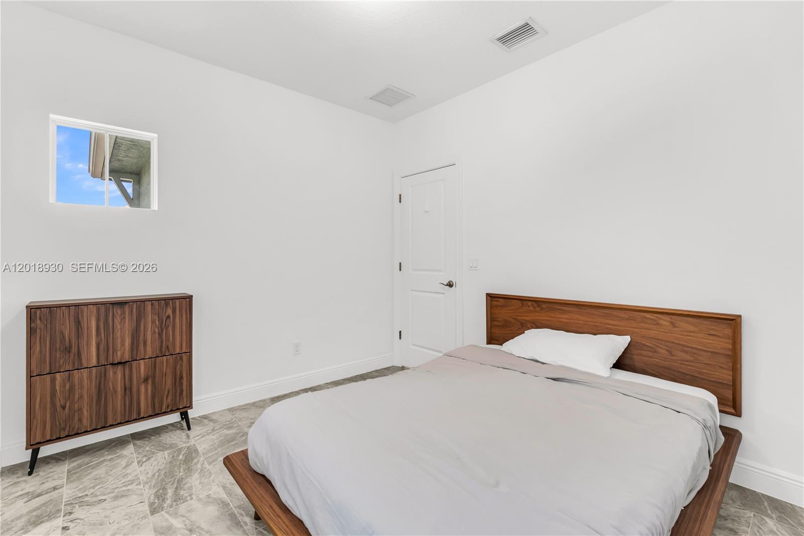 DEERFIELD CROSSING - Residential